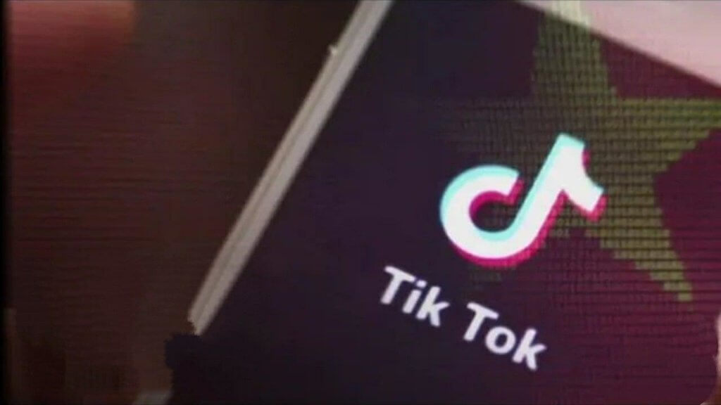 خطير جدآ مطورين يكتشفون ثغرة خطيرة على تيك توك TikTok تمكنهم من اختراق حسابك
